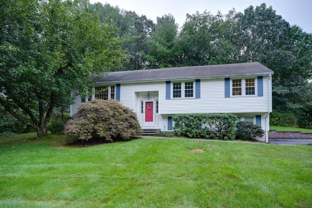 Property Photo:  623 Central St  MA 01746 