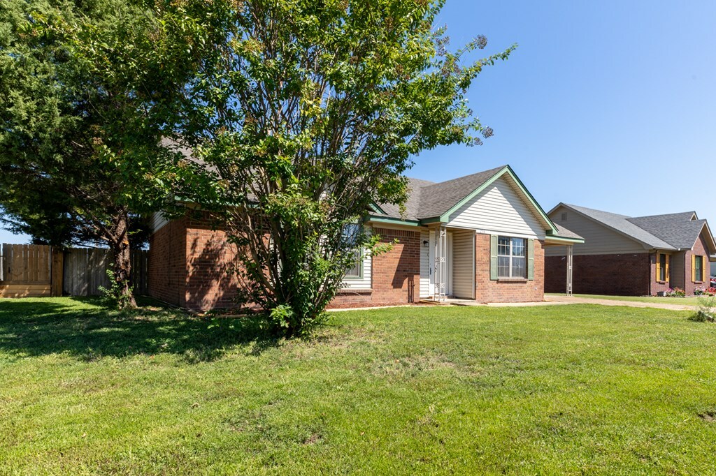 Property Photo:  256 Cabriolet Street  AR 72364 