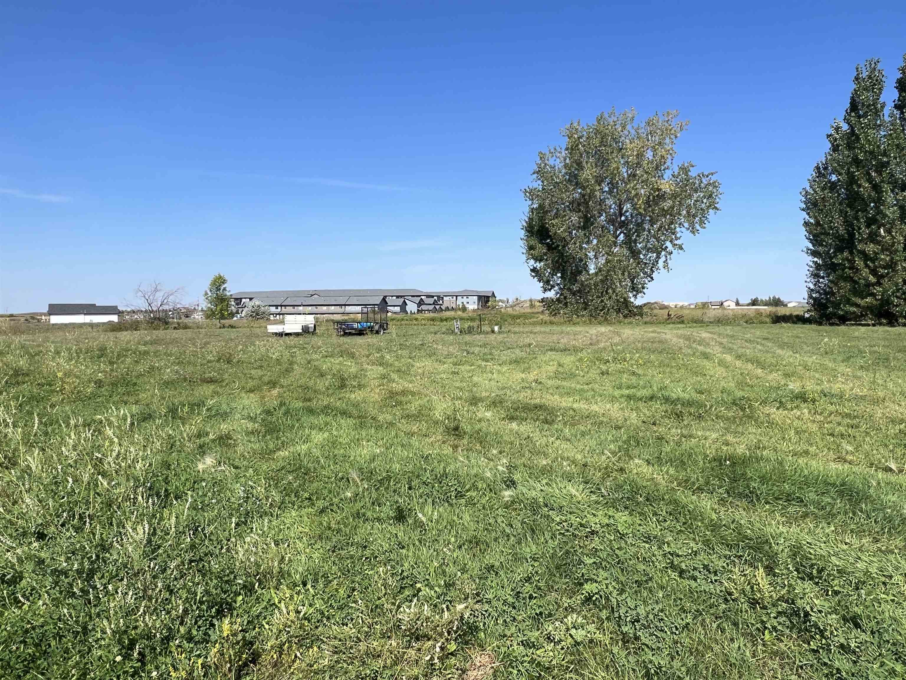 Property Photo:  921 26 1/2 Ave NW  ND 58703 