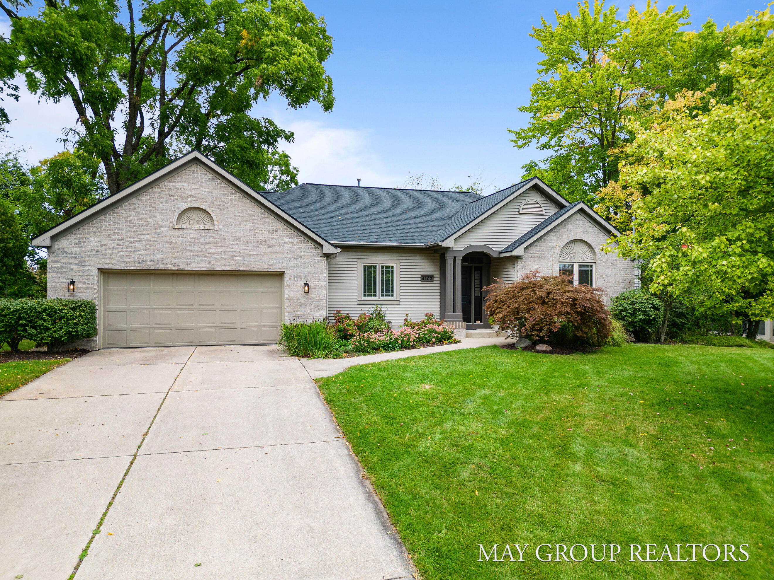 Property Photo:  4103 Clear View Street NE  MI 49546 