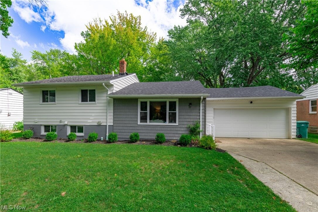 Property Photo: 6687 Oakdale Road OH 44060