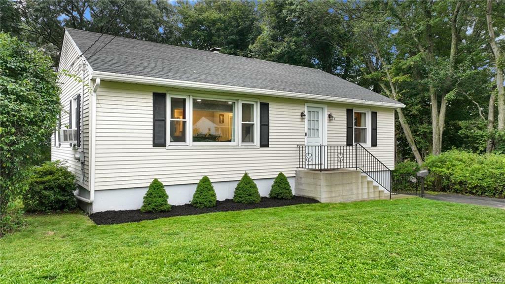 Property Photo: 66 Hunthill Road CT 06705