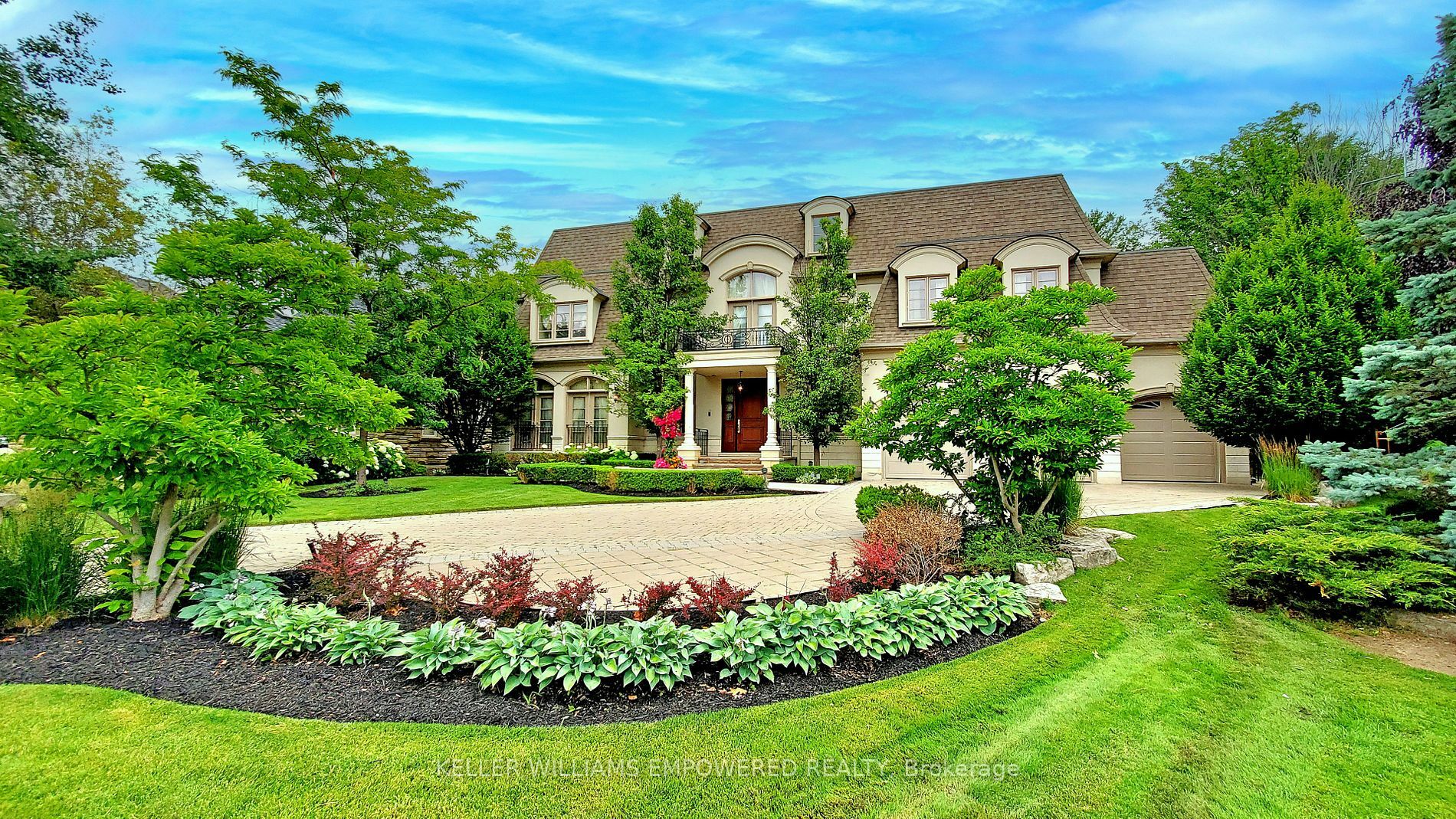 Property Photo: 275 Treelawn Blvd ON L0J1C0