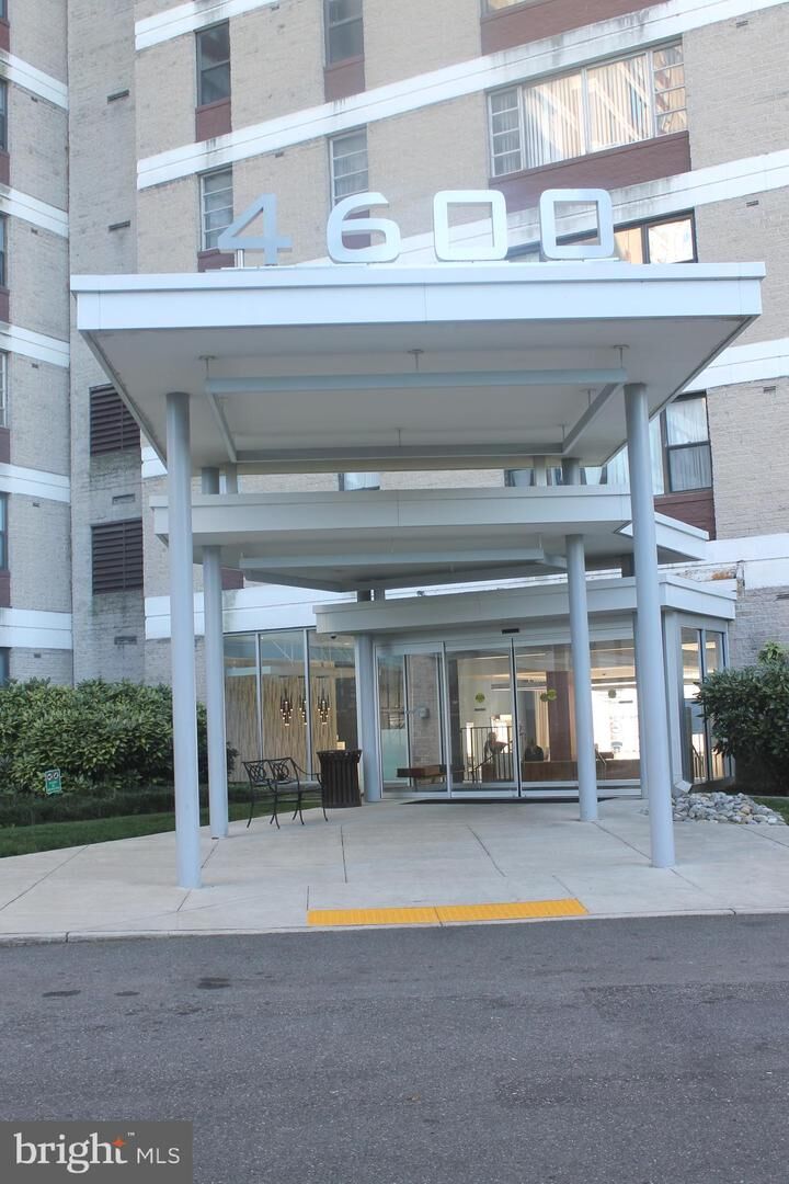 Property Photo:  4600 Duke St. 1224  VA 22304 