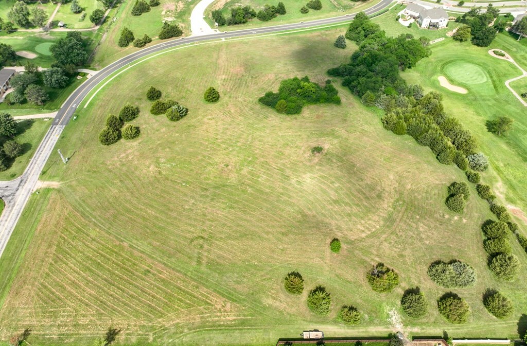 Property Photo: B1 L10 Cedar Point Pl KS 67401