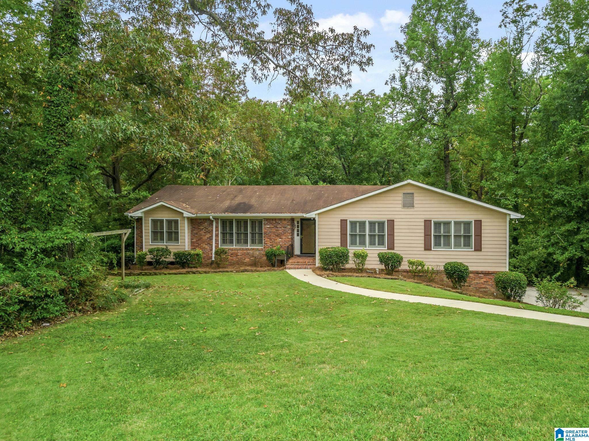 Property Photo: 3412 Wellford Circle AL 35226