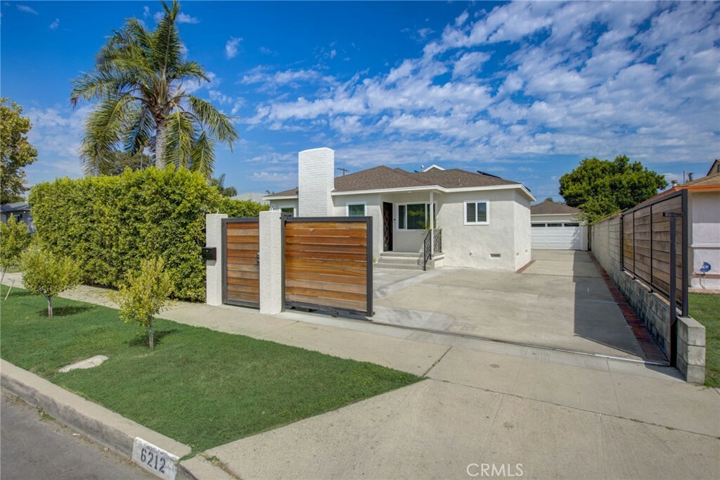6212 Cleon Avenue  North Hollywood CA 91606 photo