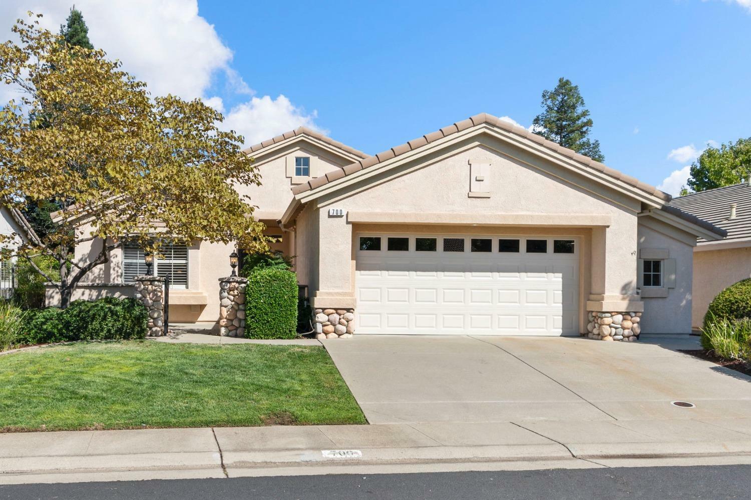 Property Photo:  700 Waterfield Court  CA 95648 