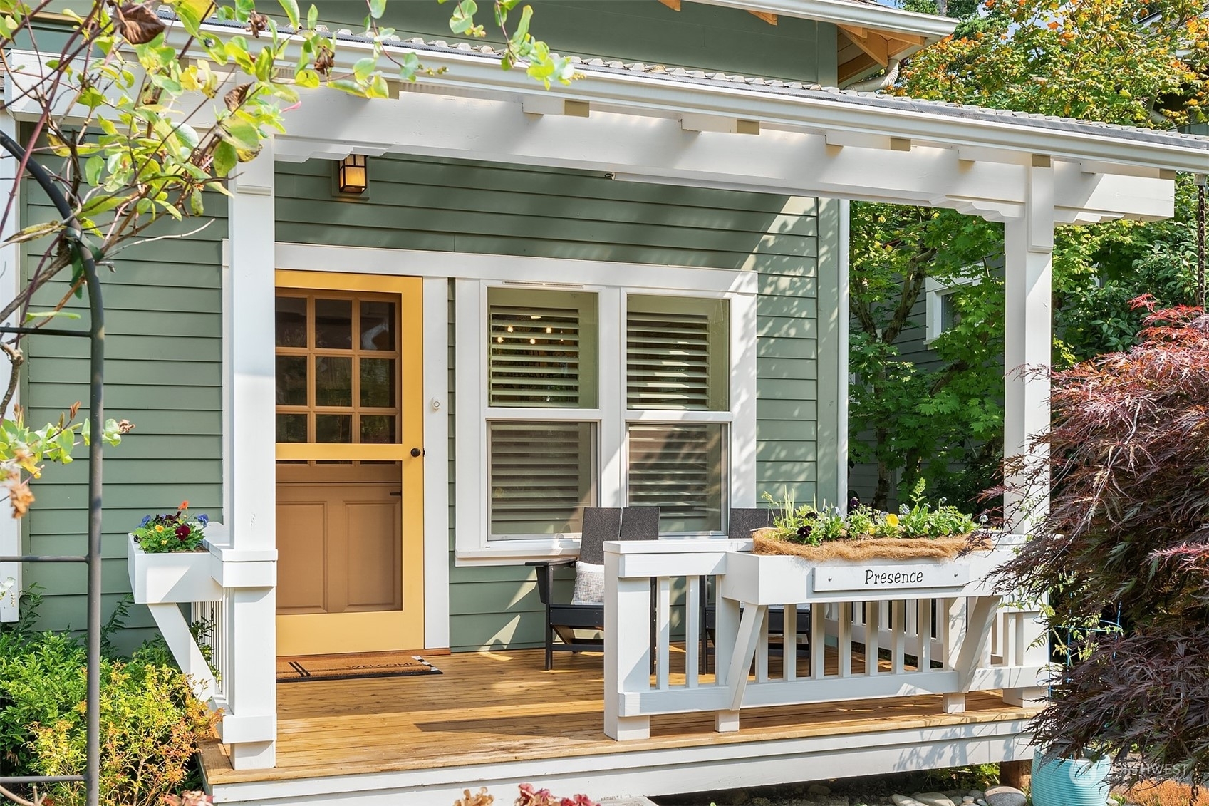 Property Photo: 13324 NE 111th Court WA 98052