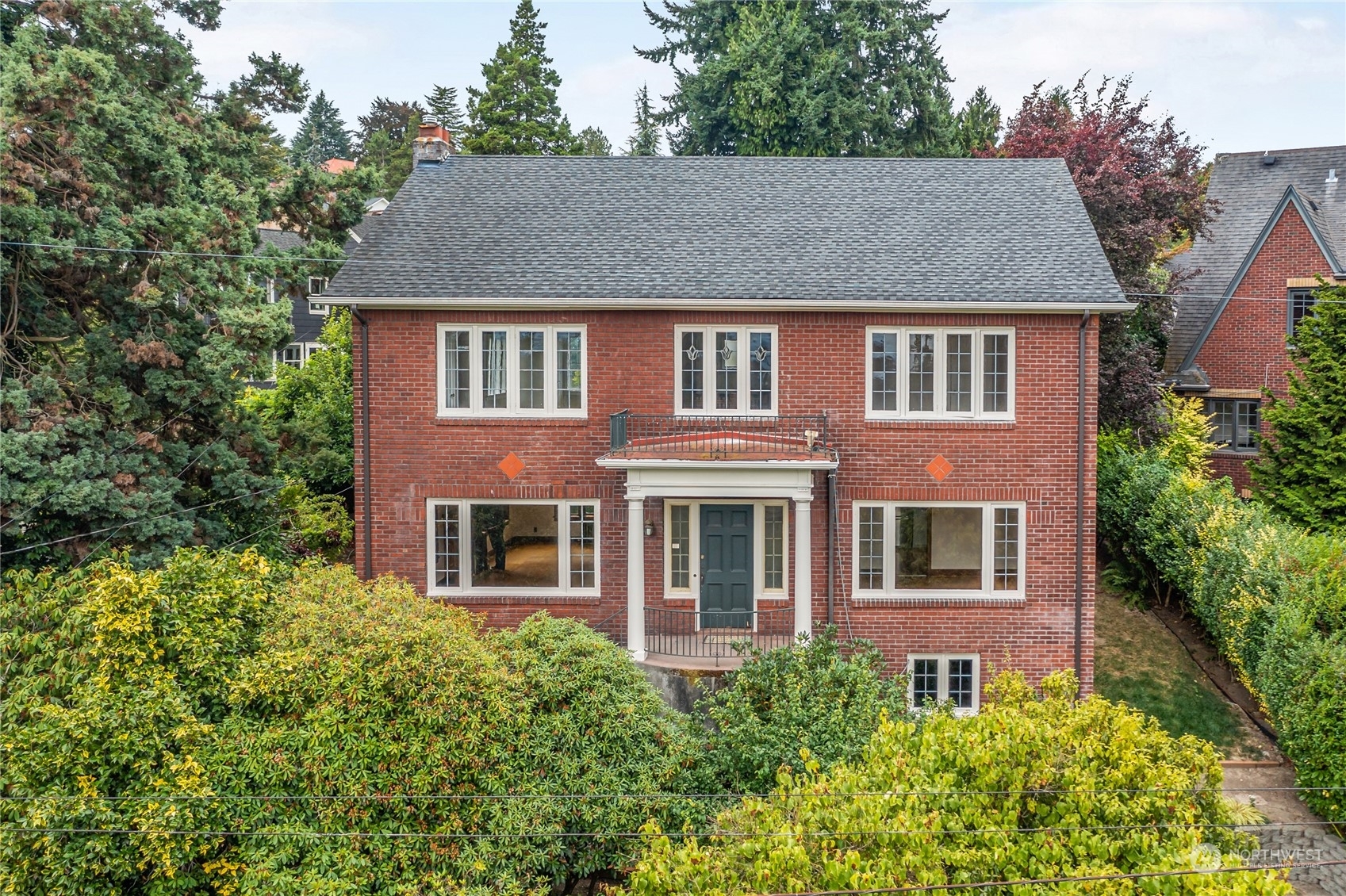 Property Photo: 1645 Interlaken Place E WA 98112