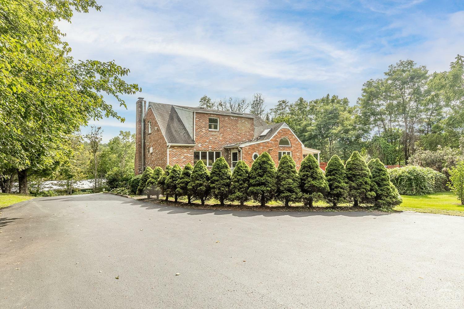 Property Photo:  150 Park Ln  NY 12451 