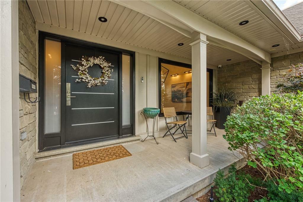 Property Photo: 255 North Shore Boulevard E ON L7T1W8