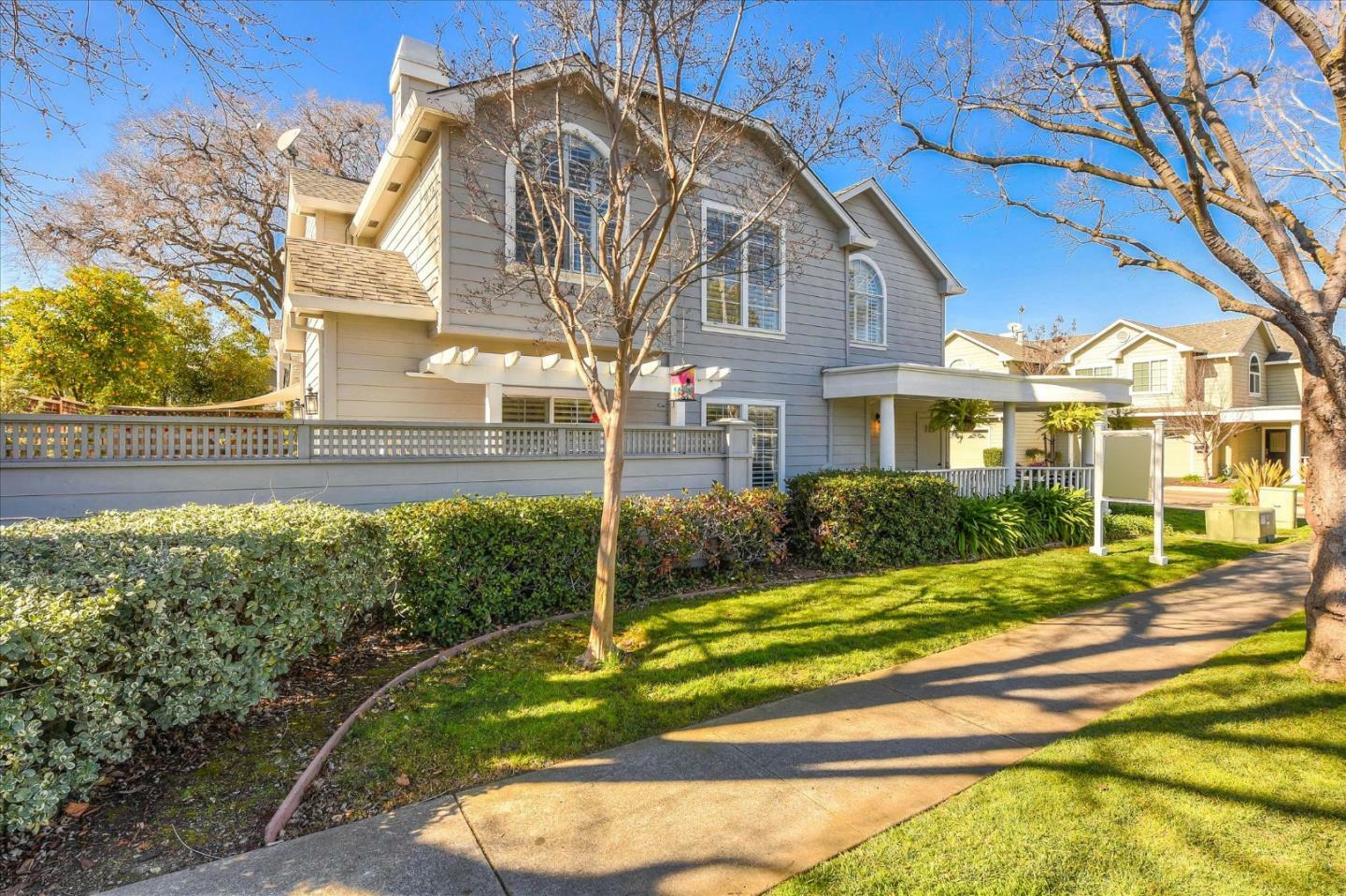 Property Photo:  121 Orchard Oak Circle  CA 95008 