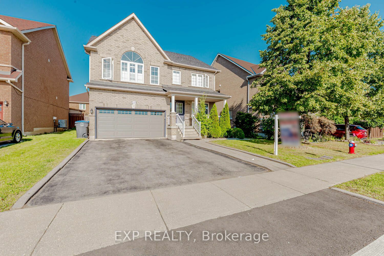 Property Photo: 227 Queen Mary Dr W ON L7A3L3
