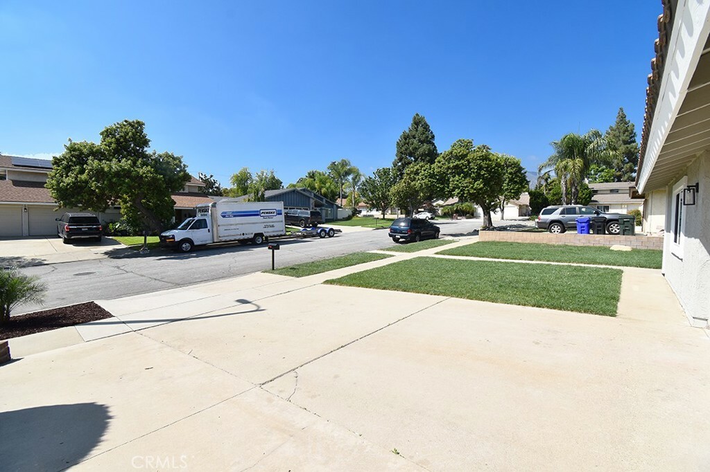 Property Photo:  1676 Lakewood Avenue  CA 91784 