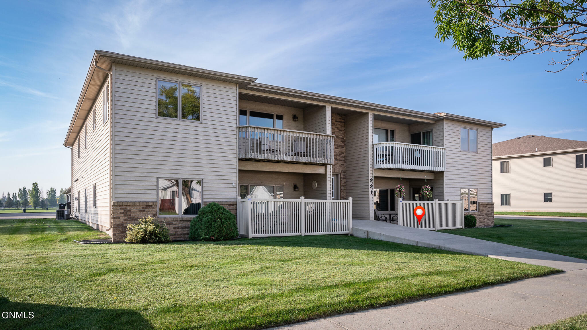 991 Santa Fe Avenue 2  Bismarck ND 58504 photo