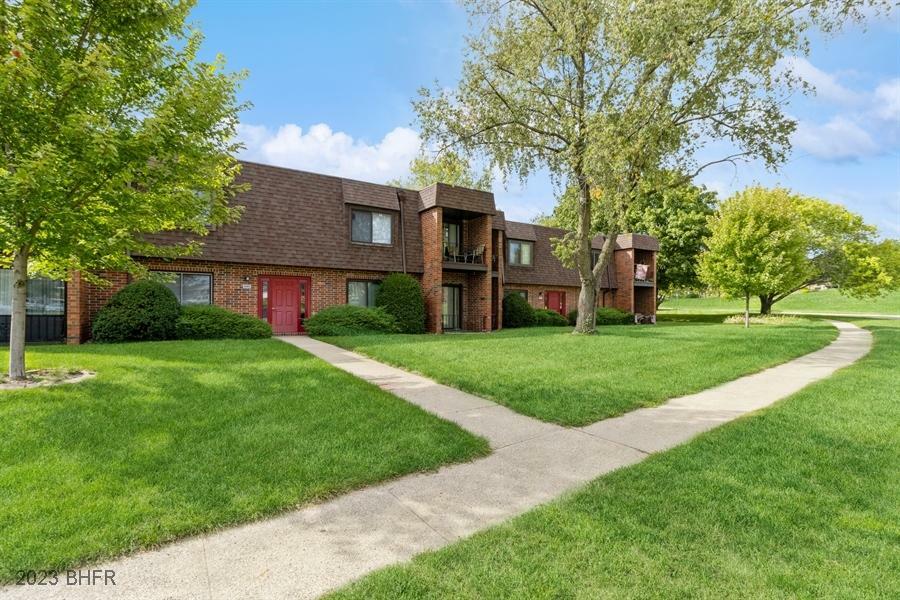 Property Photo: 4565 Woodland Avenue 4 IA 50266