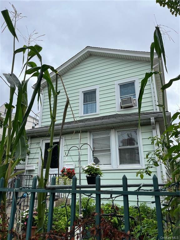 Property Photo: 25 5th Street NY 10801