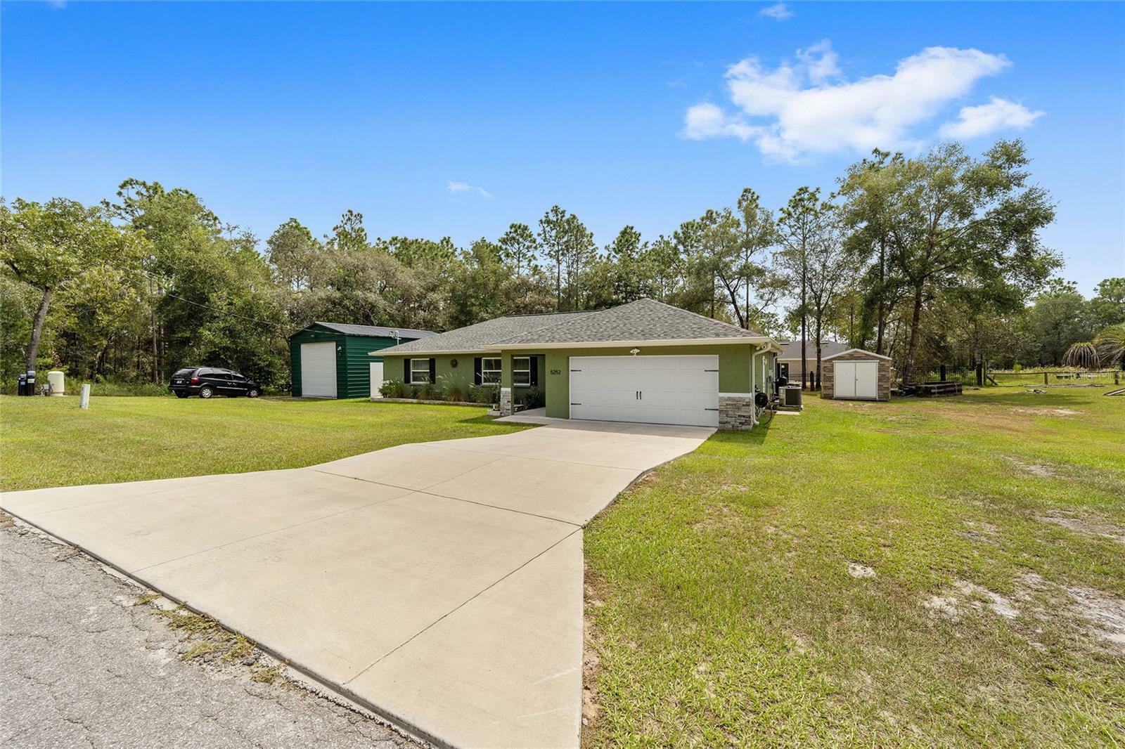 Property Photo:  5252 E Clayre Lane  FL 34450 