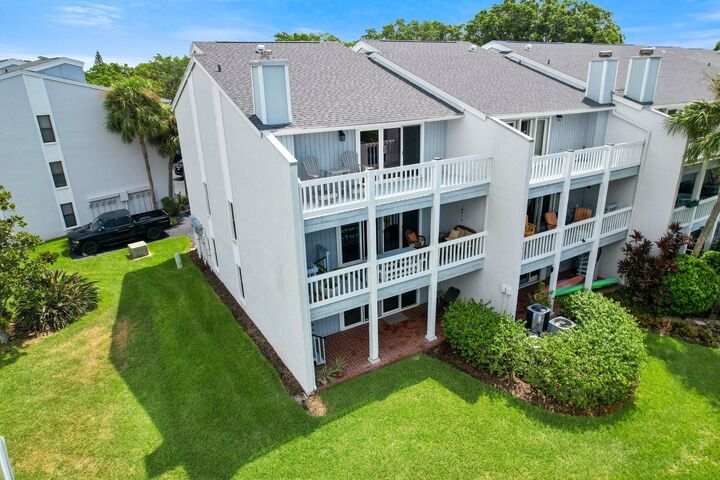 Property Photo:  12120 Capri Circle S  FL 33706 