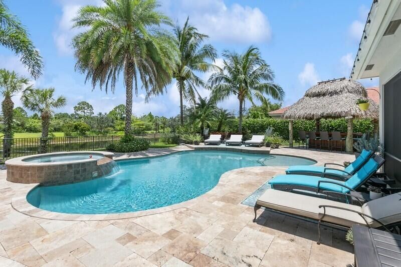 Property Photo: 189 Umbrella Place FL 33458