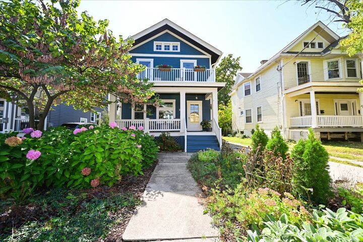 2907 Minot Avenue  Cincinnati OH 45209 photo