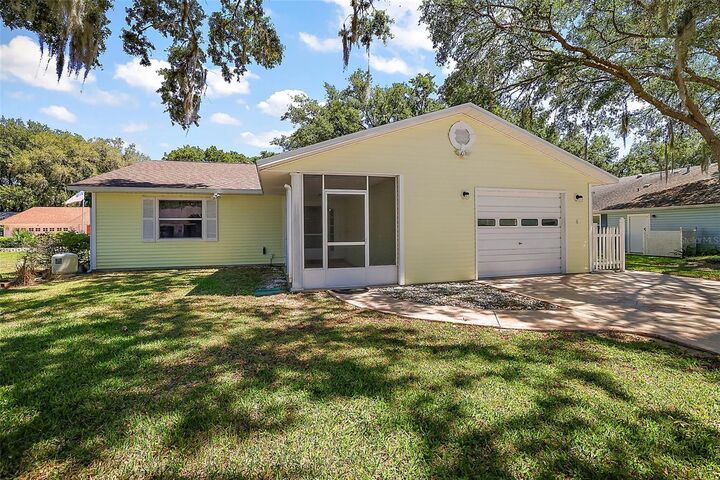 Property Photo:  1203 Loch Rannoch Court  FL 34788 