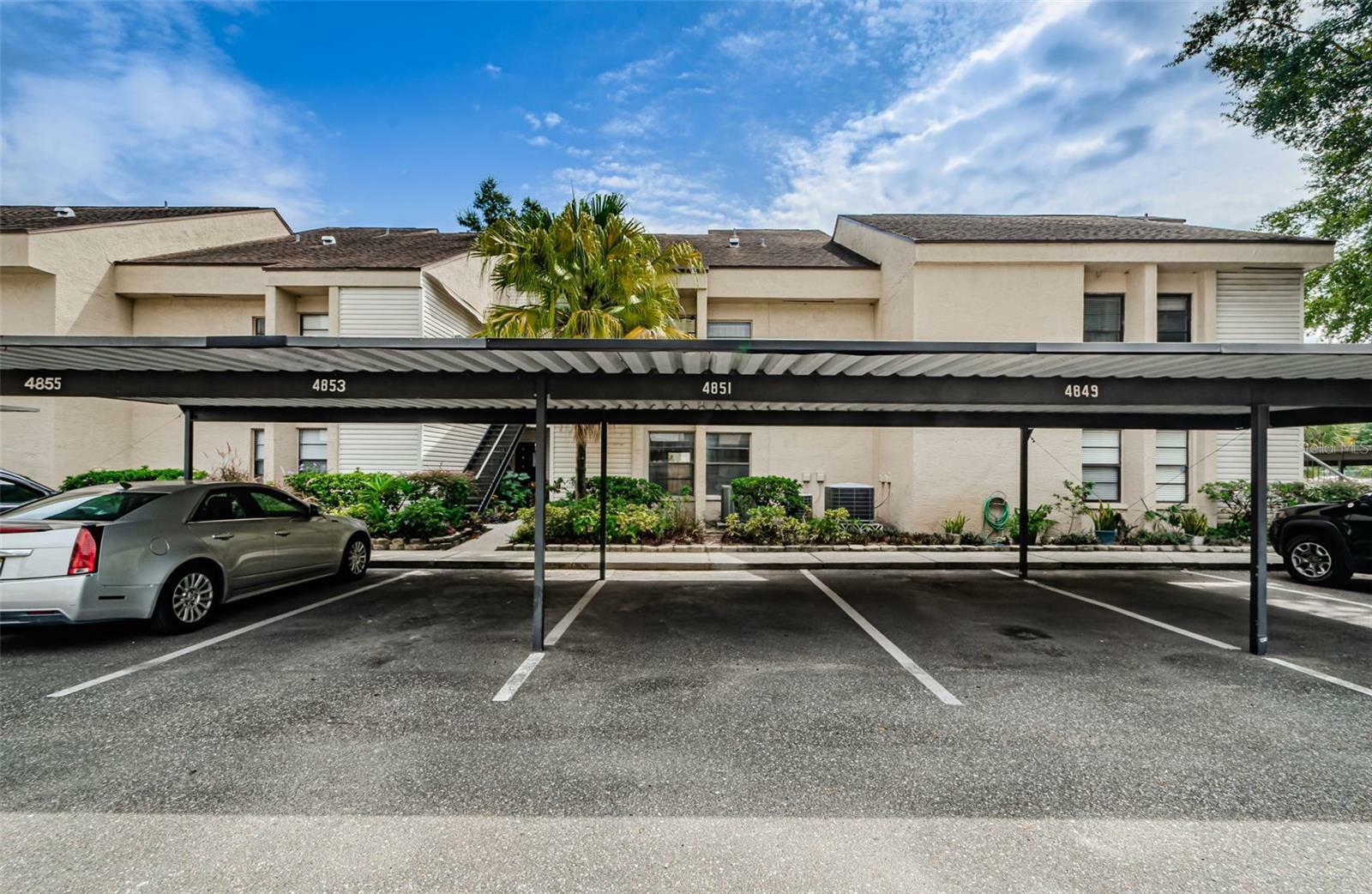 Property Photo: 4841 Puritan Circle 2504 FL 33617