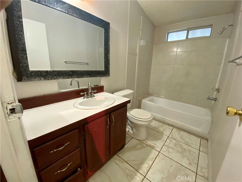 Property Photo:  1855 E Riverside 299  CA 91761 