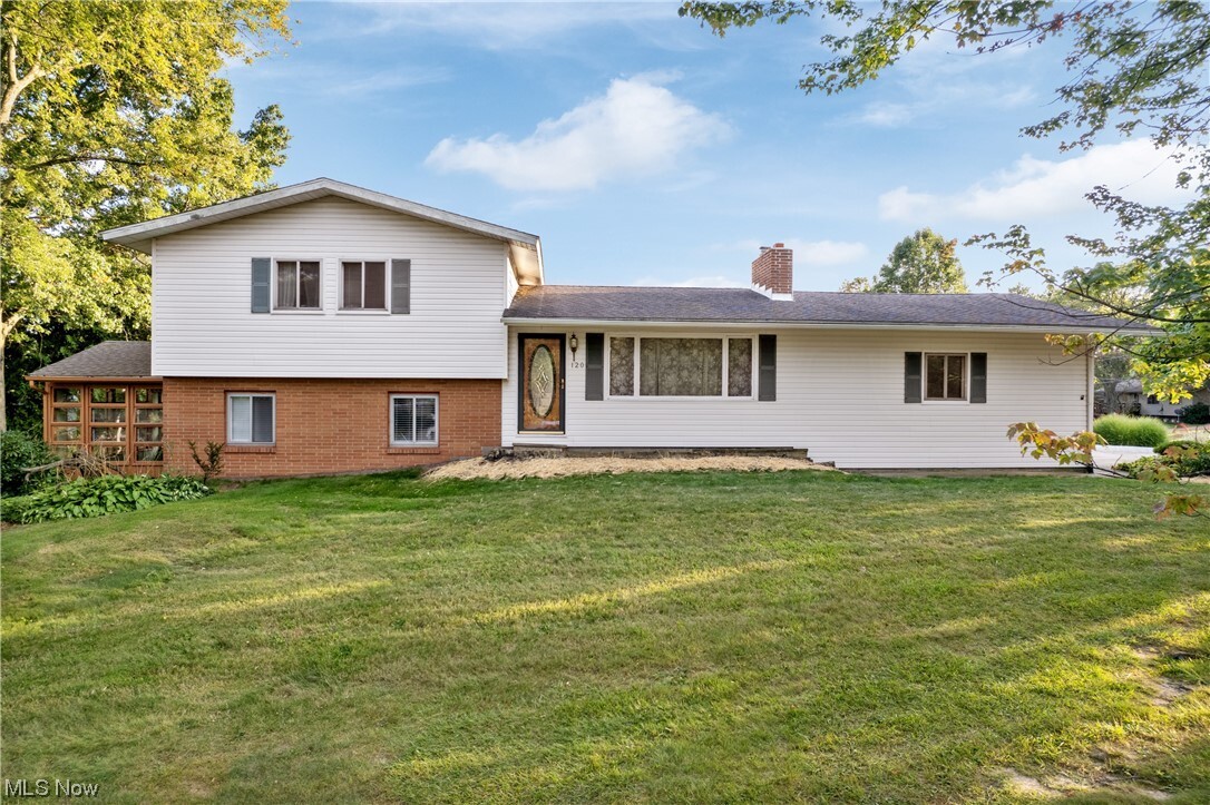 Property Photo:  120 Lester Road  OH 44319 