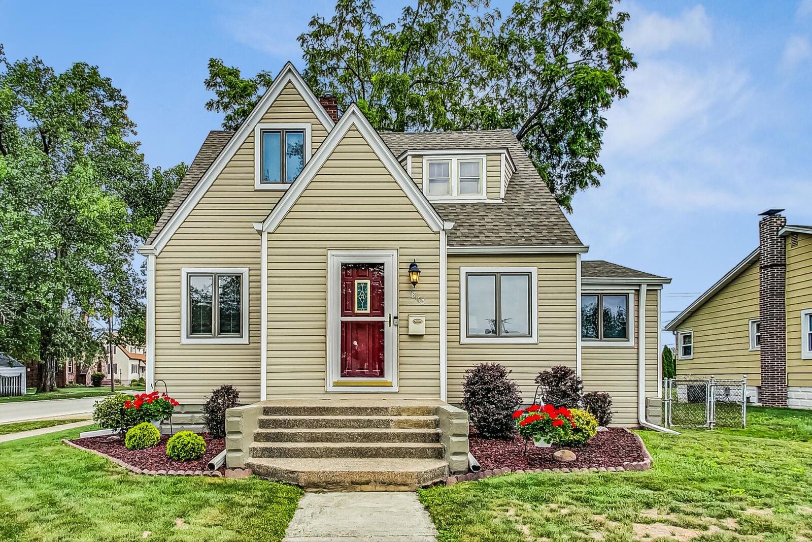 Property Photo: 18103 Lorenz Avenue IL 60438