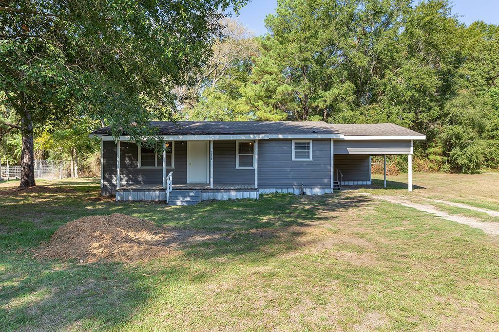 Property Photo:  218 Arizona Street  TX 75949 