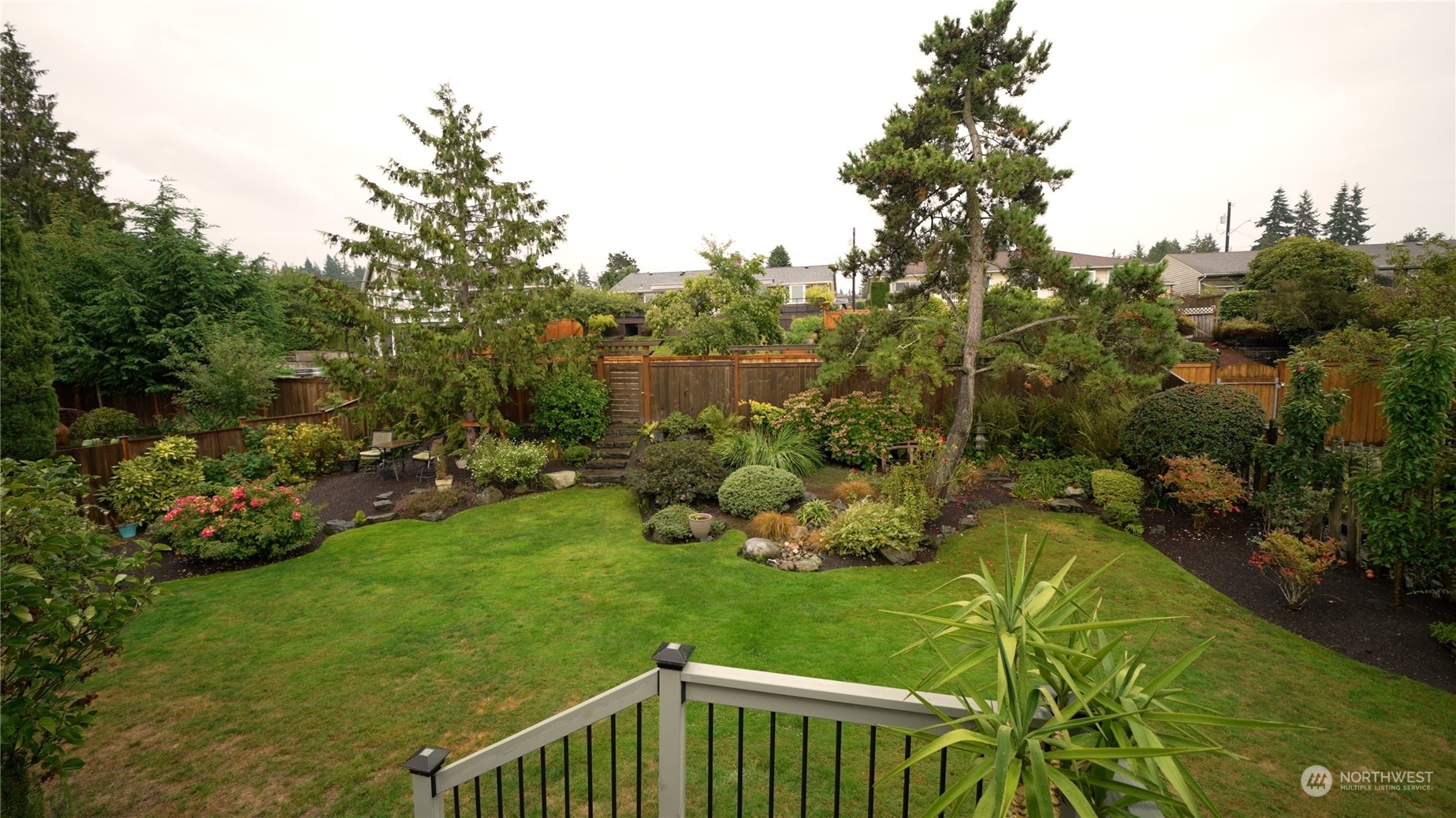 Property Photo: 1026 Glen Street WA 98020