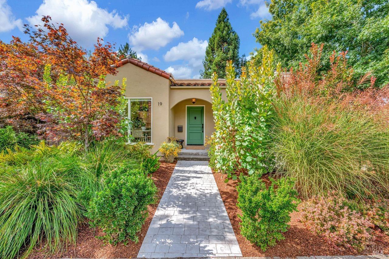 Property Photo: 19 Meadowcroft Drive CA 94960