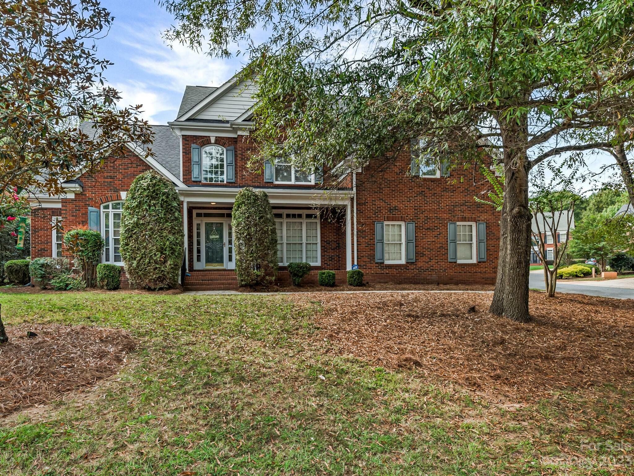 Property Photo: 8802 Balmoral Park Drive NC 28277