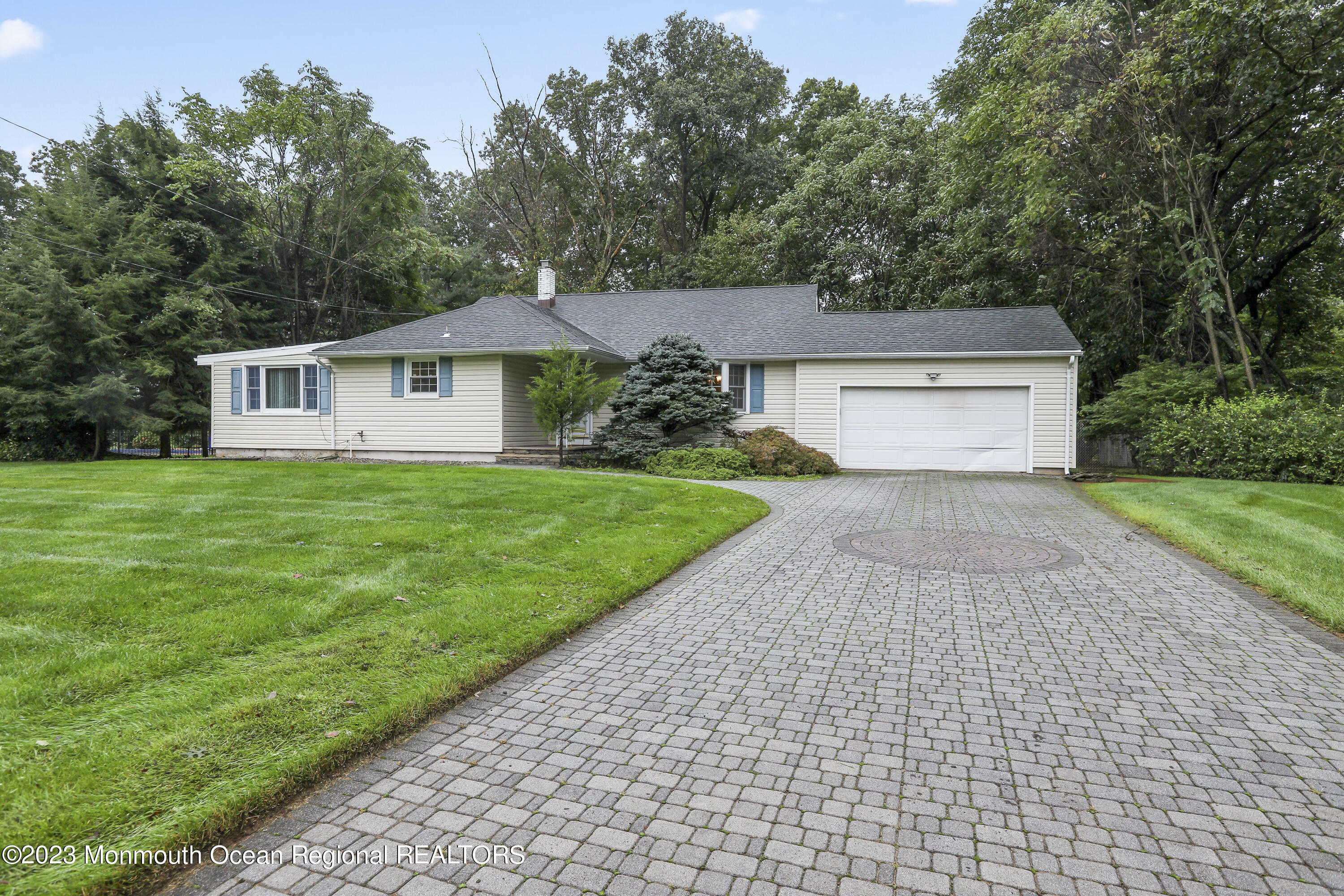 Property Photo: 206 Manor Parkway NJ 07738