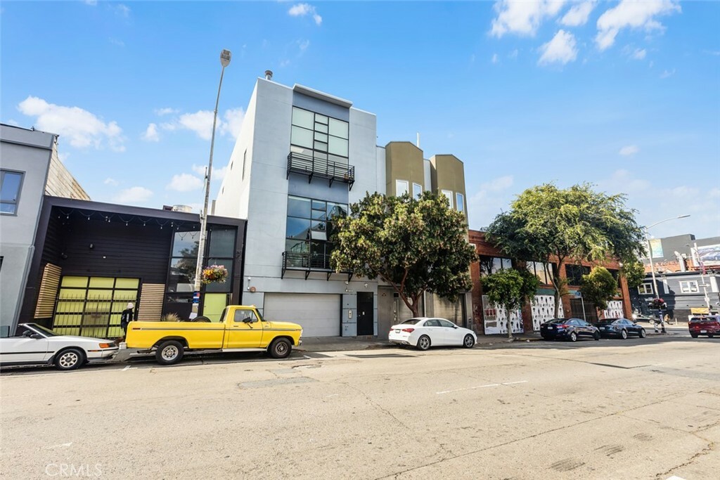 Property Photo:  1220 Folsom Street Apt 3  CA 94103 