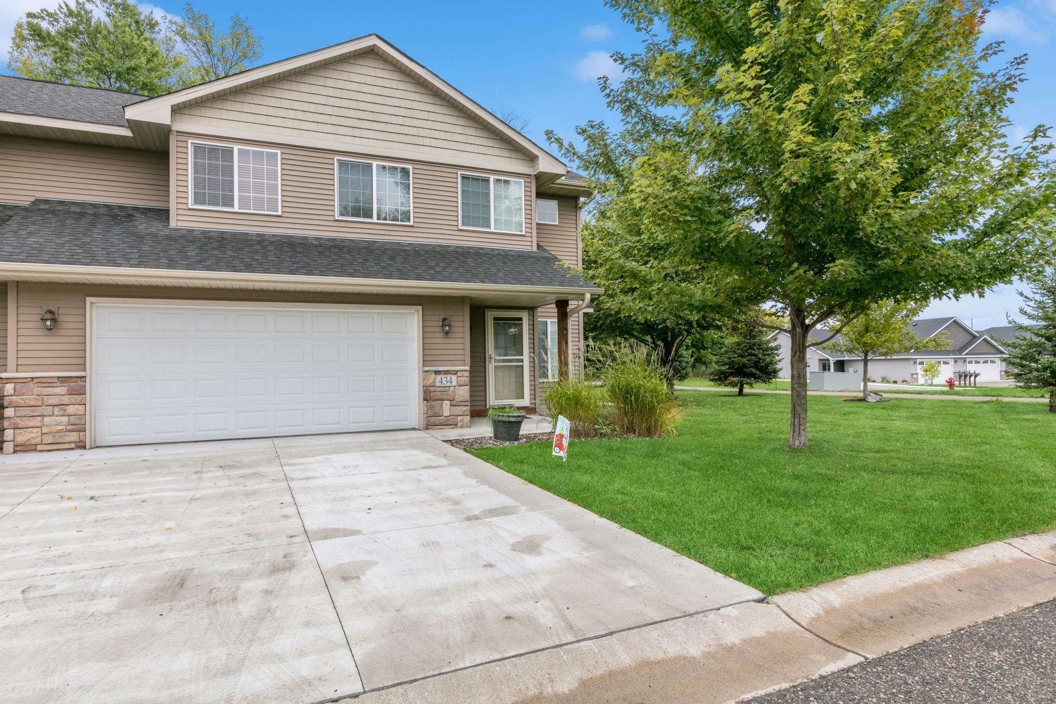 Property Photo:  434 Cedar Place  MN 55358 