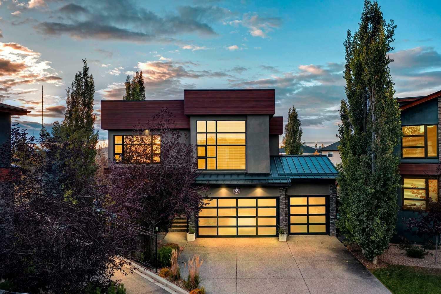 58 West Point Mews SW  Calgary AB T3H0X5 photo