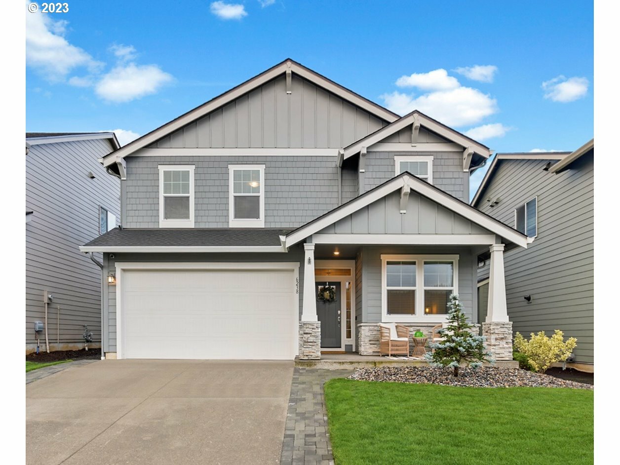 Property Photo: 6238 N 86th Ave WA 98607