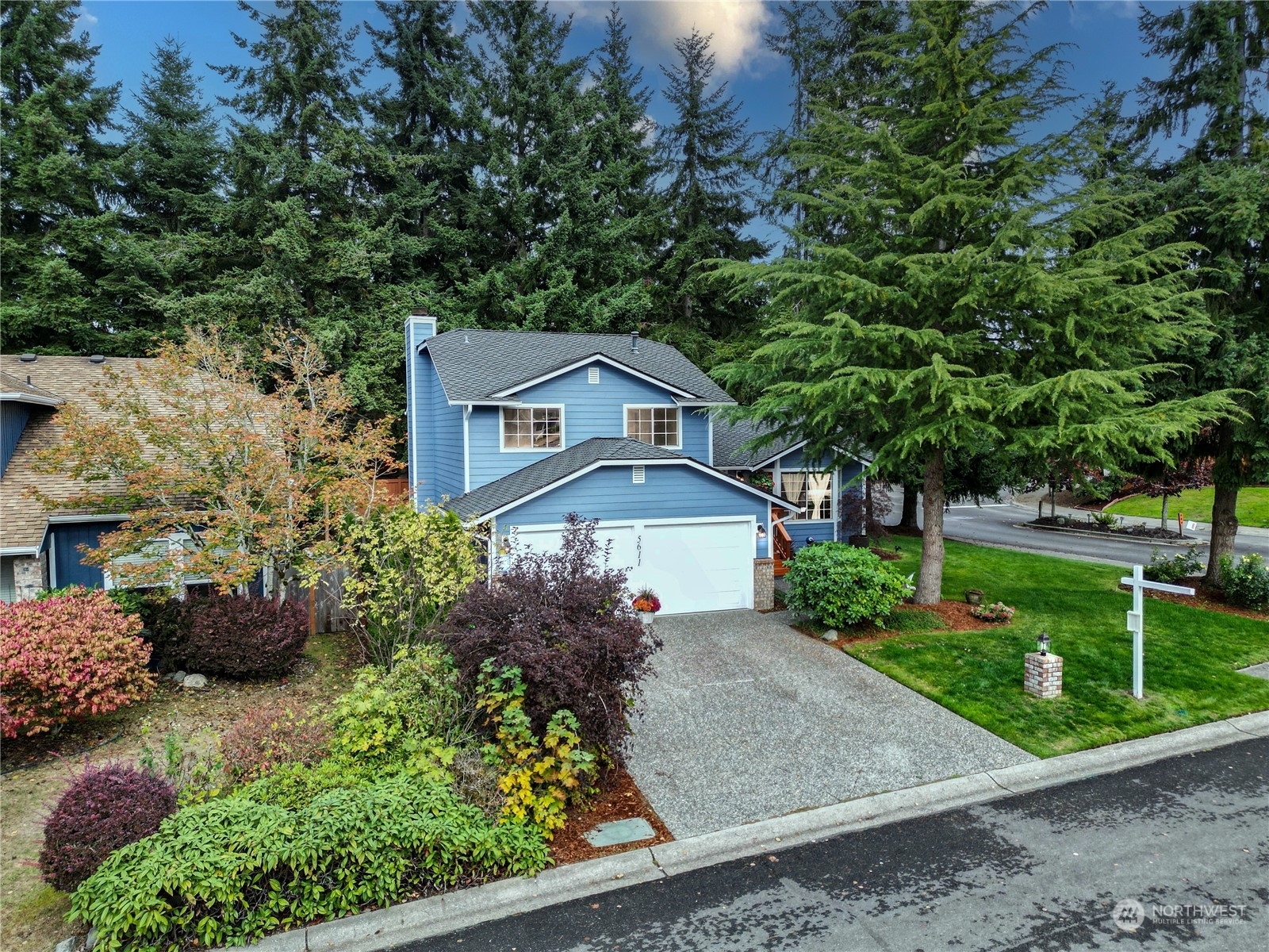 Property Photo:  5611 112th Place SW  WA 98275 