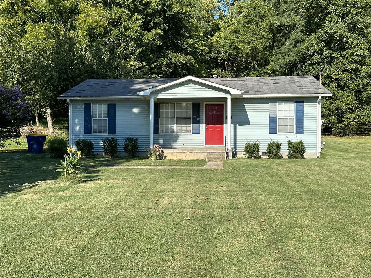 Property Photo:  302 S Franklin Street  KY 42276 