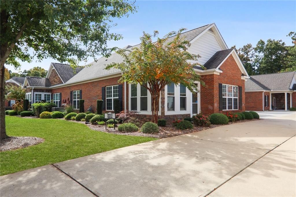 Property Photo:  904 Haven Circle 904  GA 30135 