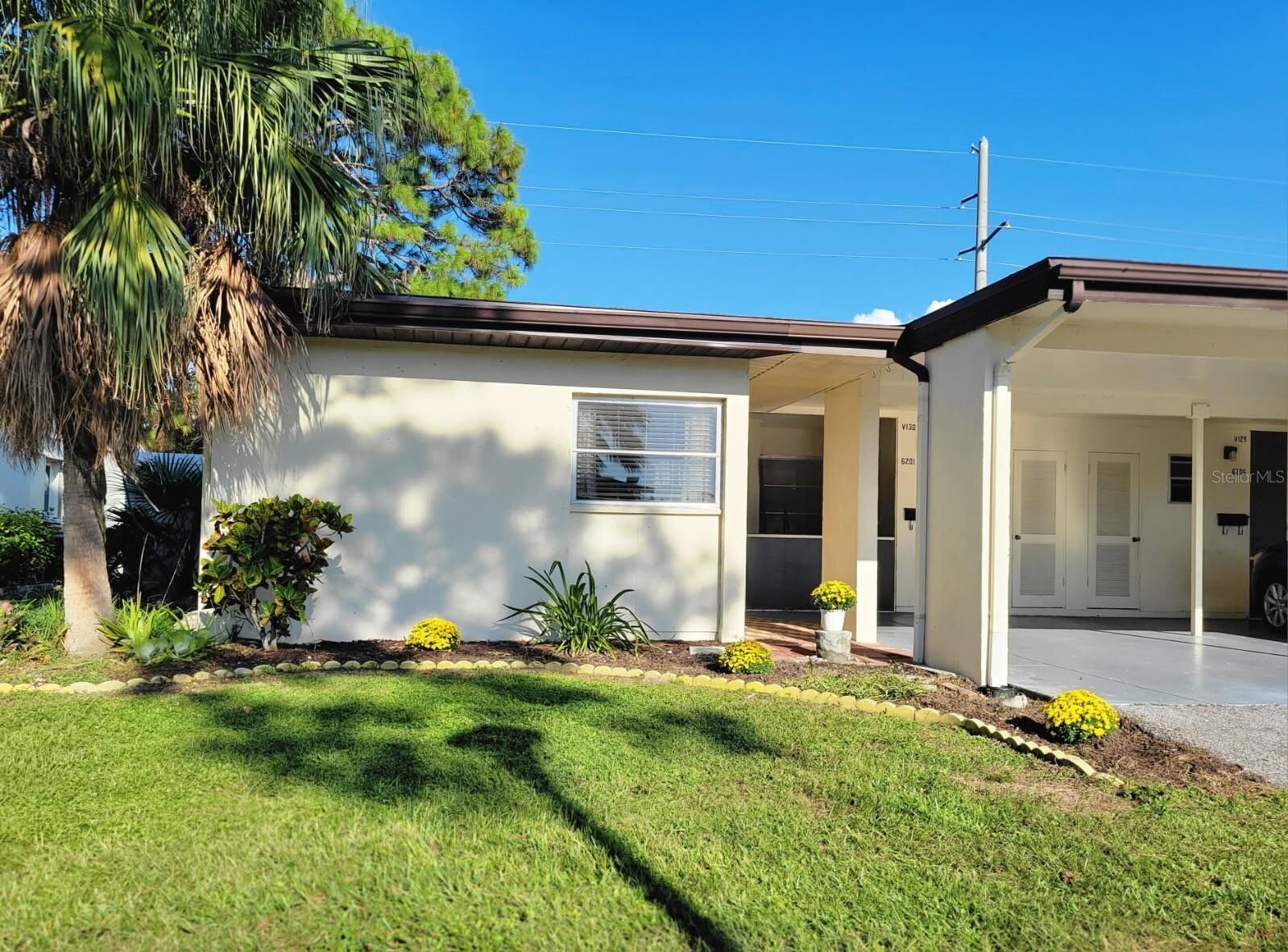 Property Photo: 6201 Green View Drive 130 FL 34231