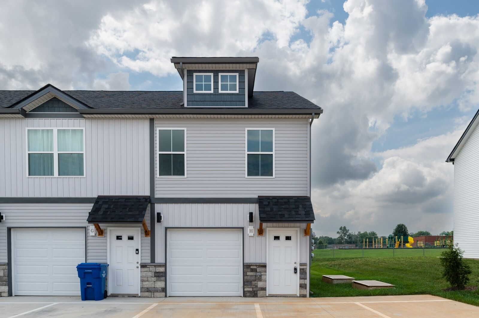 Property Photo: 204 Drayton Drive H TN 37042