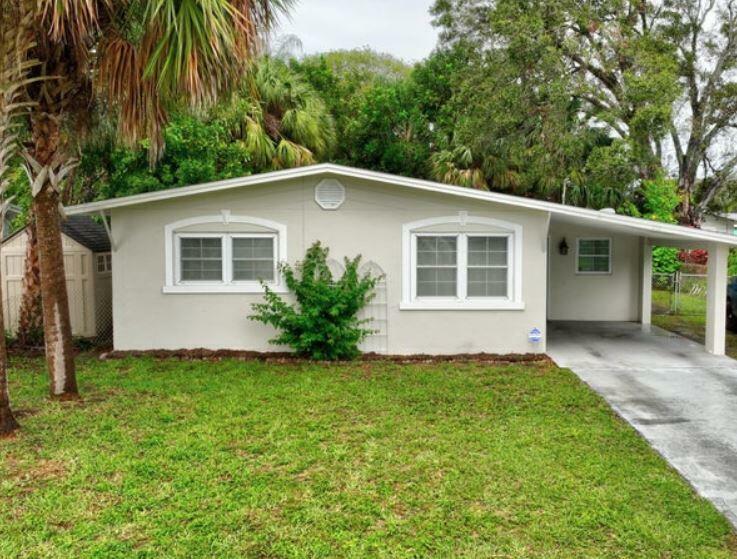 Property Photo:  602 Azalea Avenue  FL 34982 