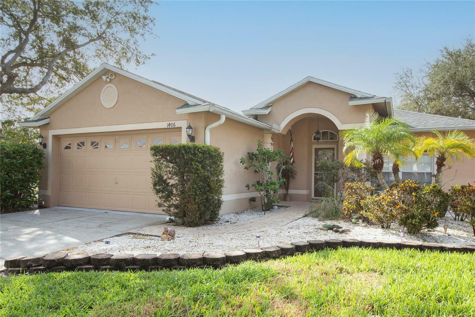 Property Photo:  1406 Watermill Circle  FL 34689 