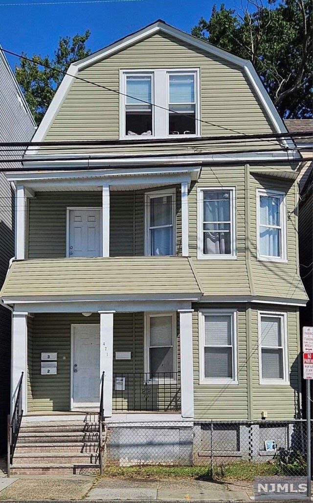 Property Photo:  471 Avon Avenue 1st Floor  NJ 07108 