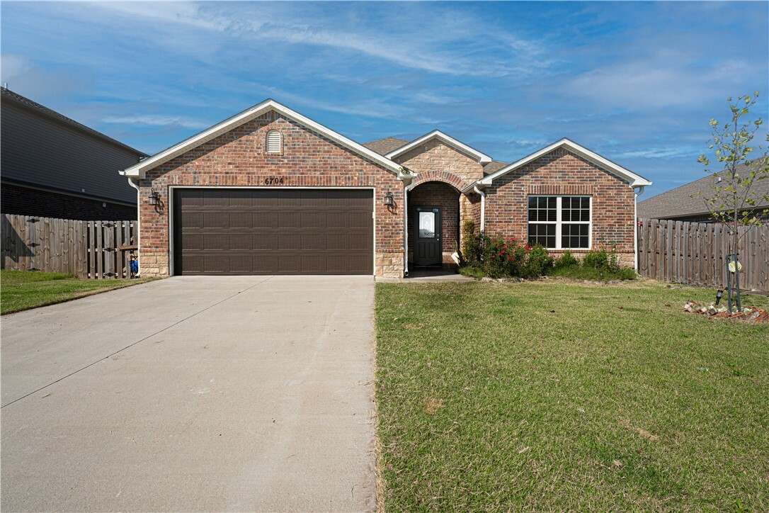 Property Photo:  6704 Pilgrim Road  AR 72713 