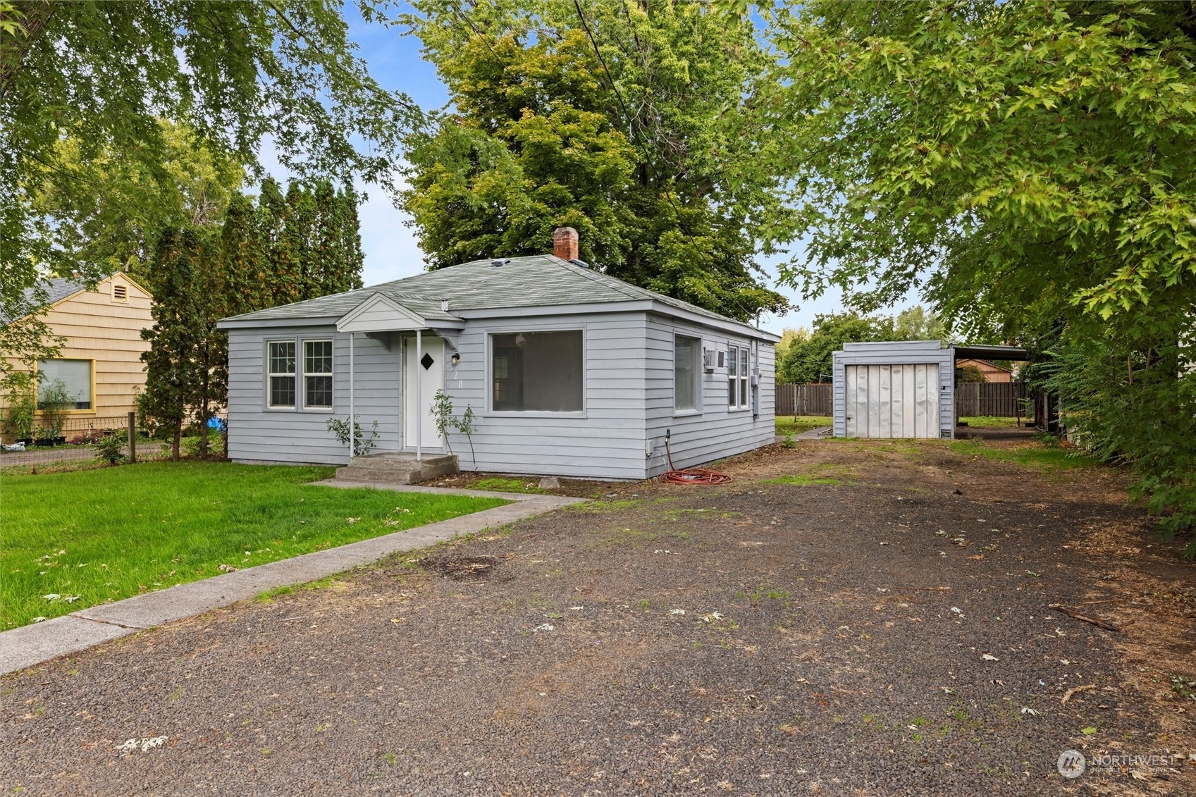 Property Photo:  528 SW 1st Street  WA 99324 